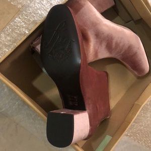 Free People shoes Size 37